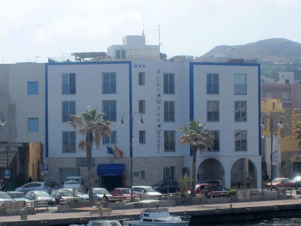 Blue Moon Hotel Pantelleria Italy